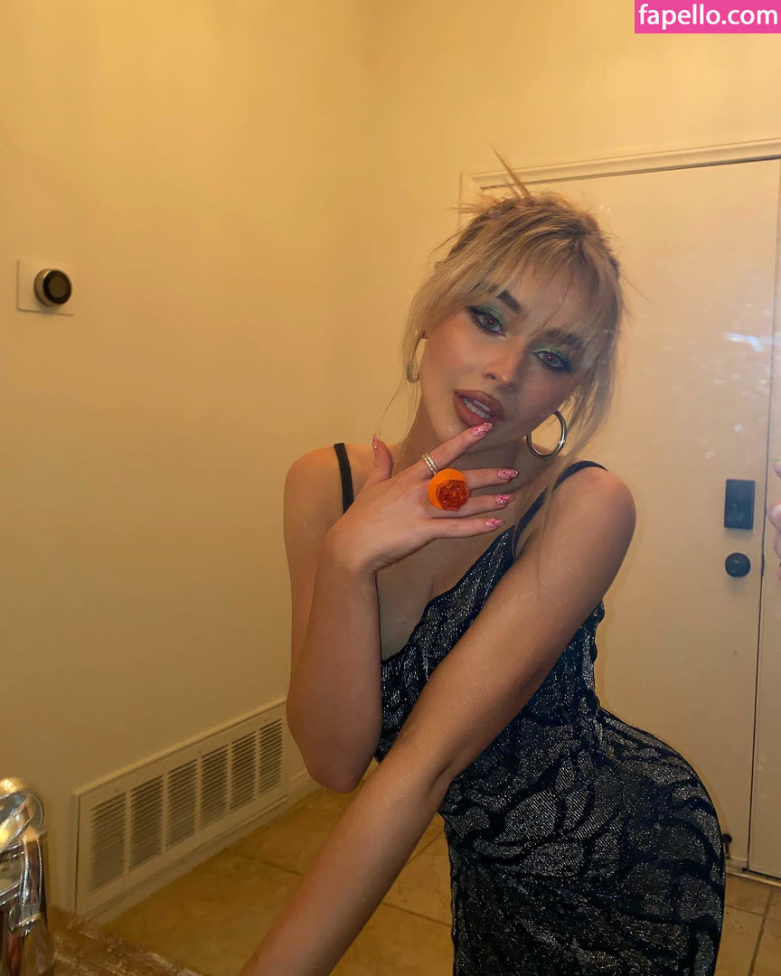 Sabrina Carpenter #10