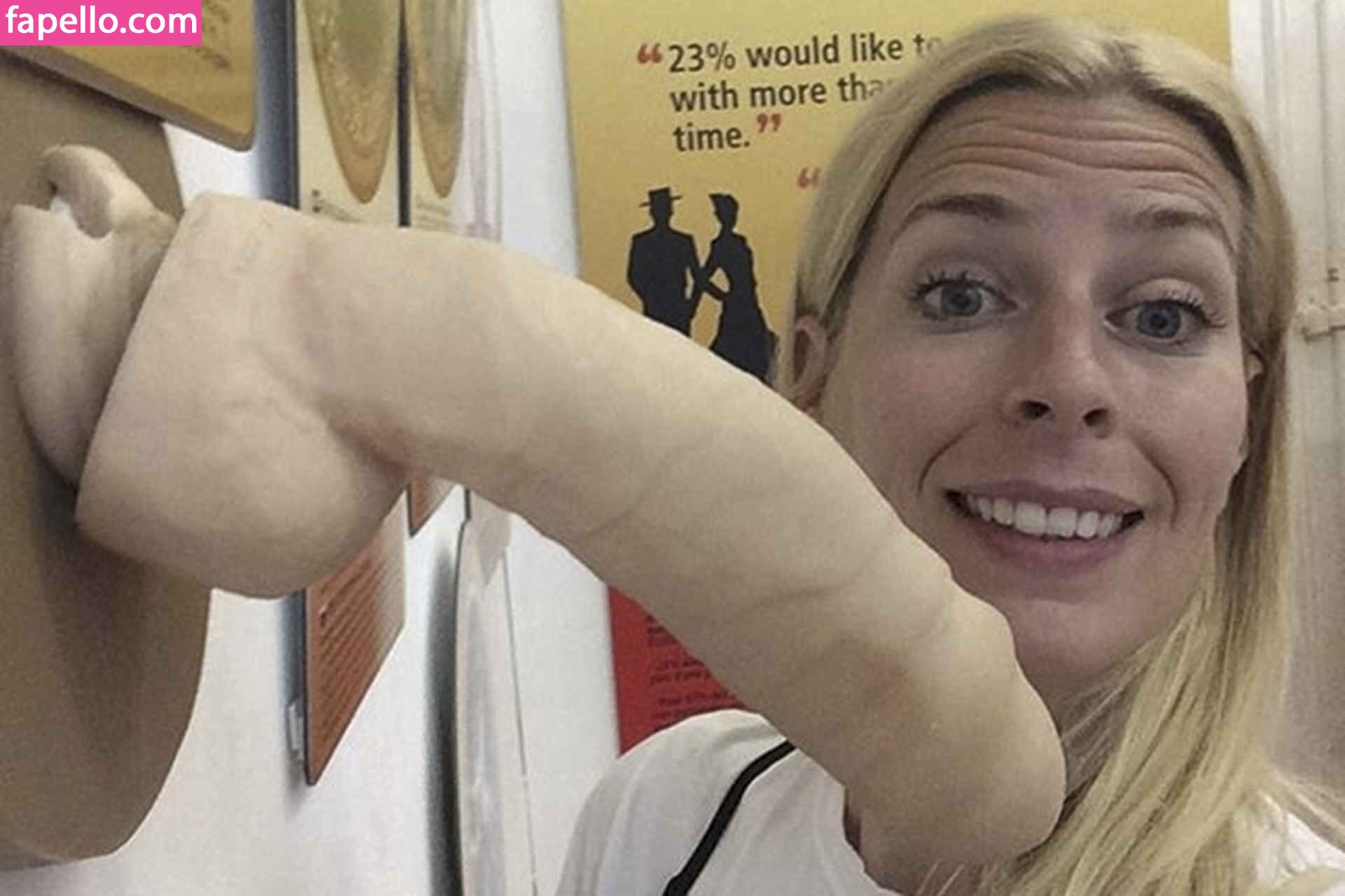 Sara Pascoe #1