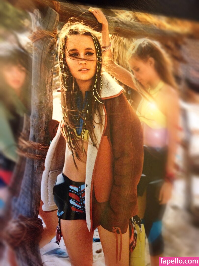 Kaitlyn Dever #3