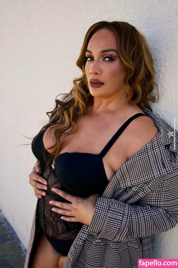 Nia Jax #12