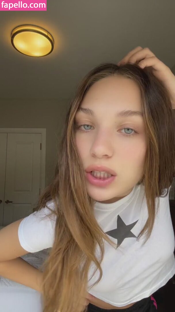 Maddie Ziegler #39