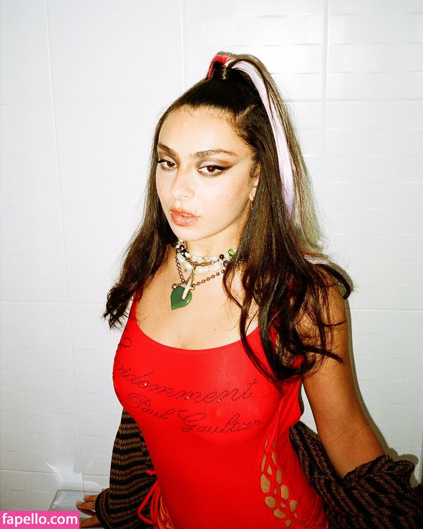 Charli XCX #24