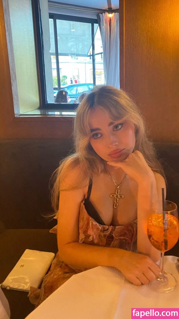 Sabrina Carpenter #33