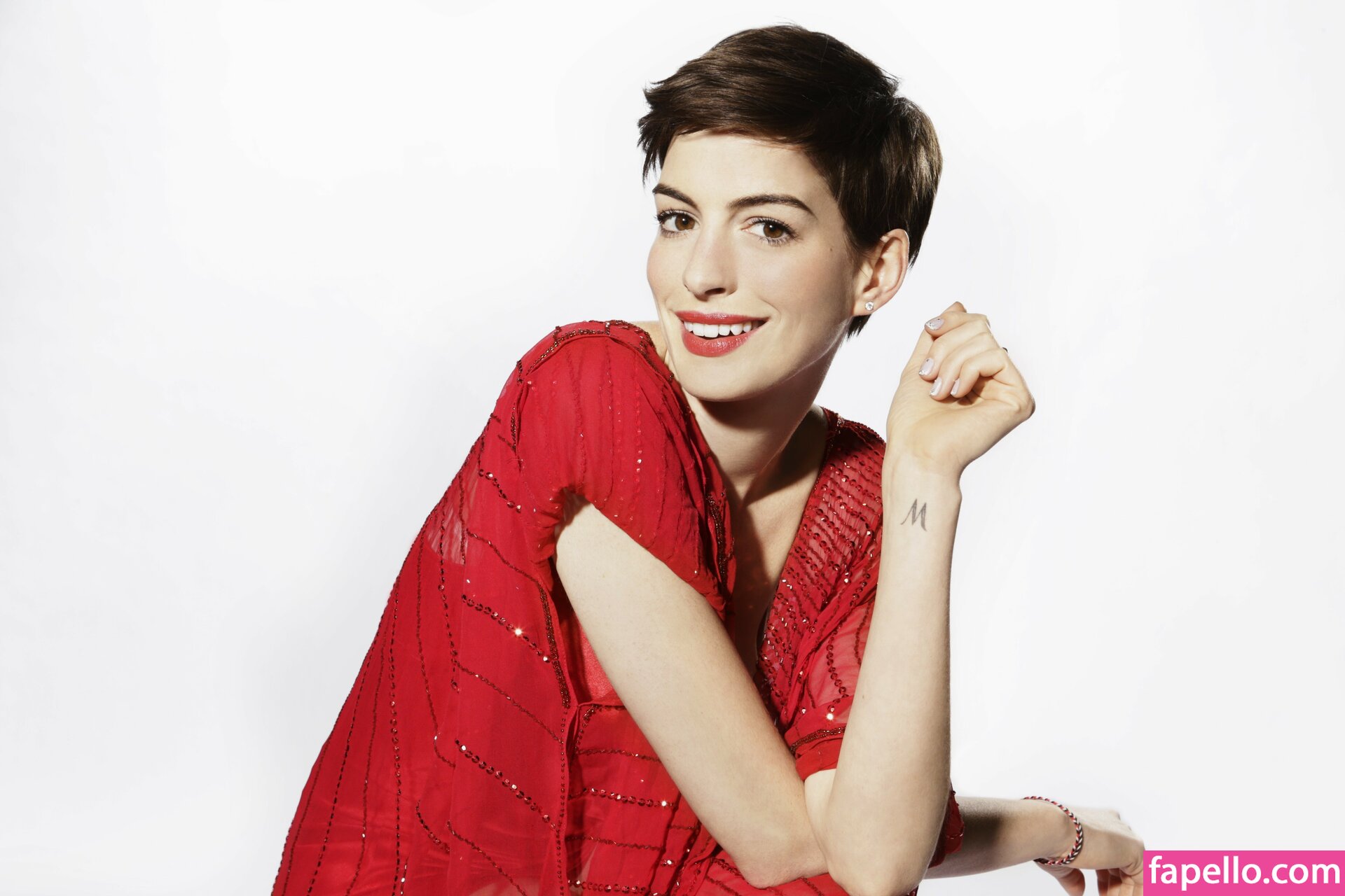 Anne Hathaway #15