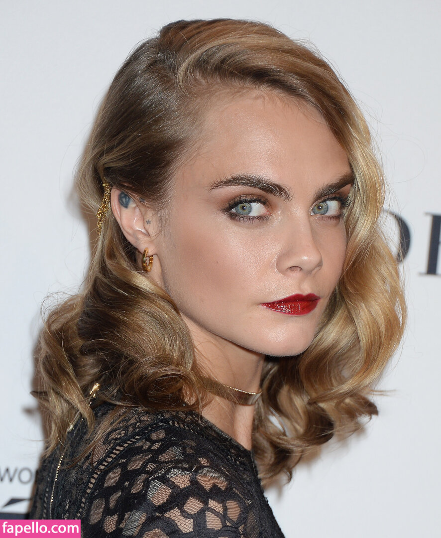 Cara Delevingne #33