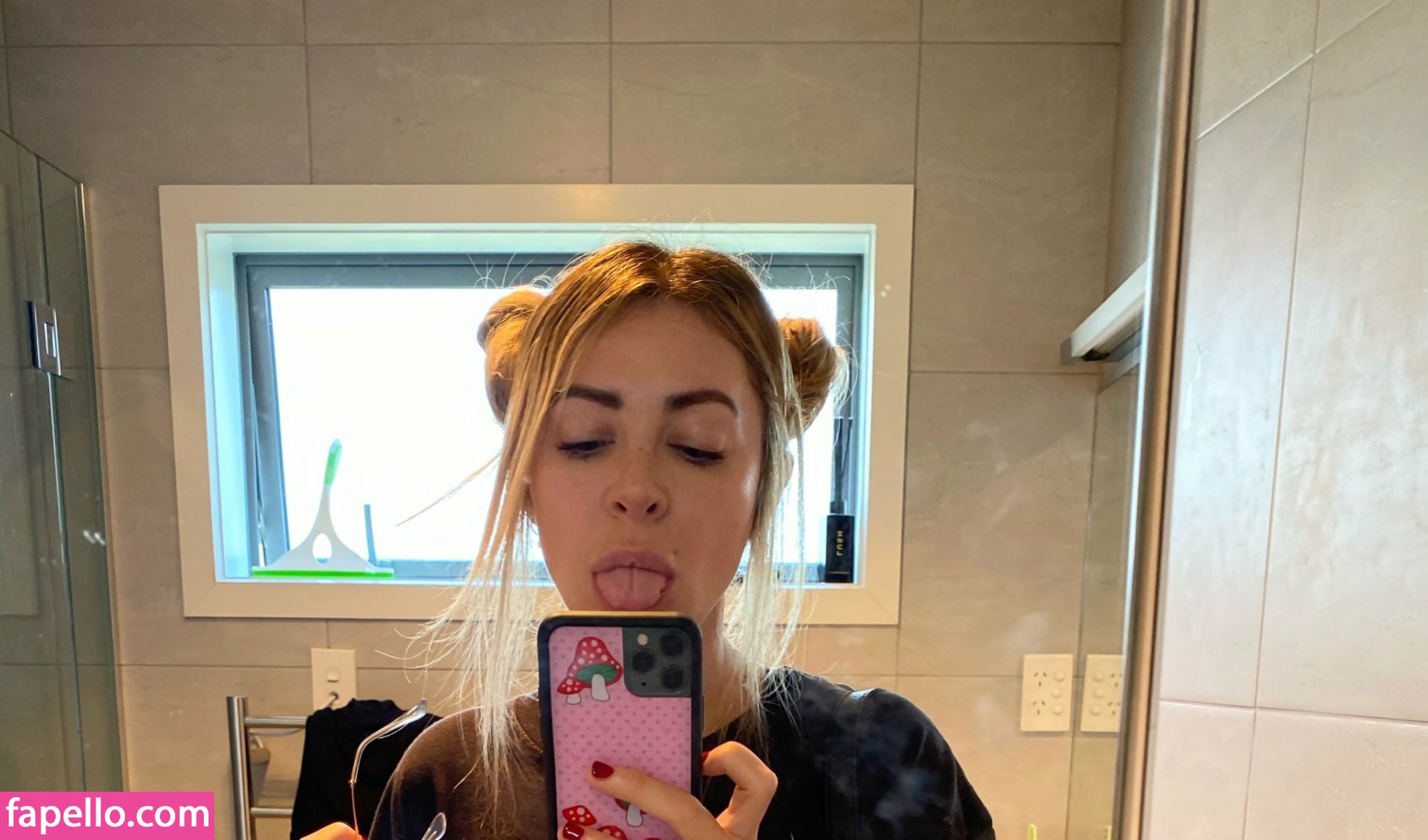 Alison Wonderland #2