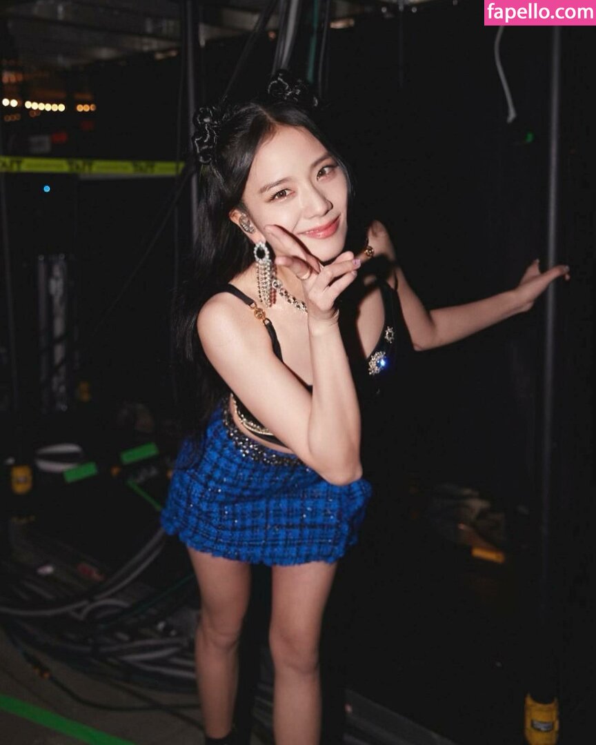 Jisoo #23