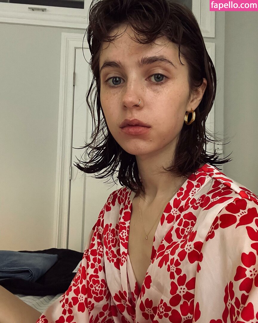 Clairo #6