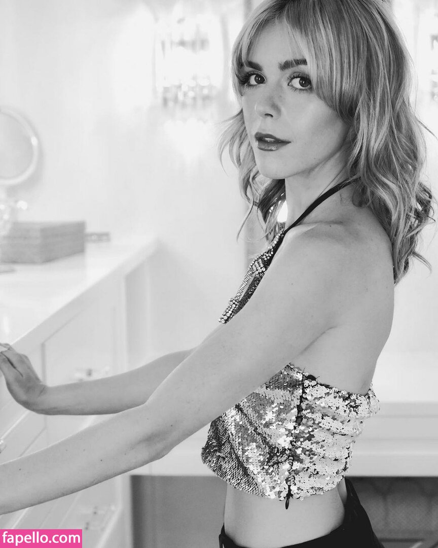 Kiernan Shipka #133