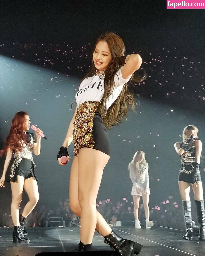 Jennie | BLΛƆKPIИK #40