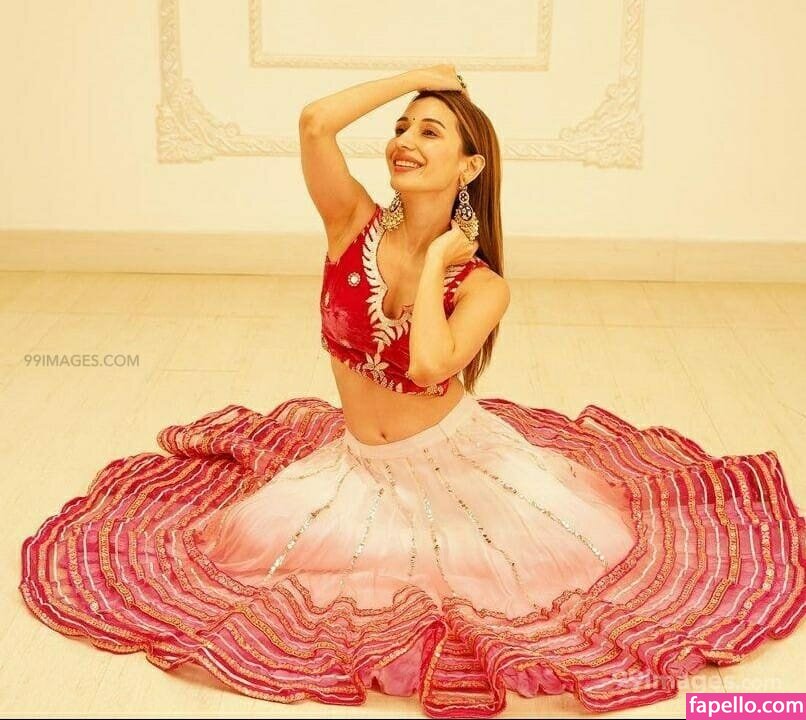 Heli Daruwala #1