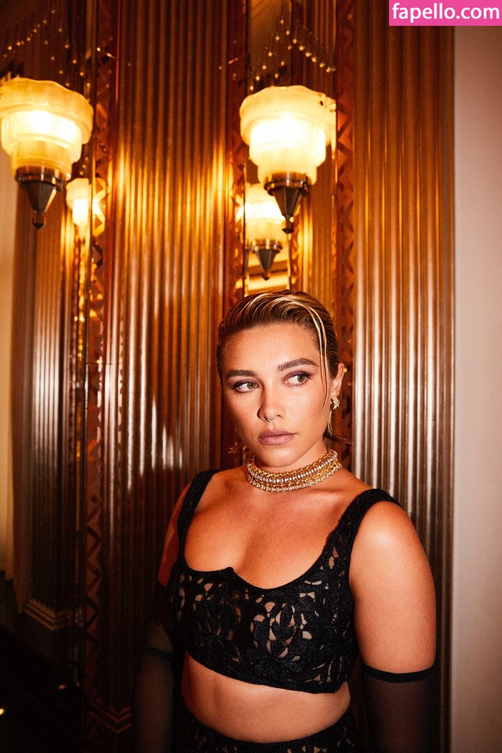 Florence Pugh #42