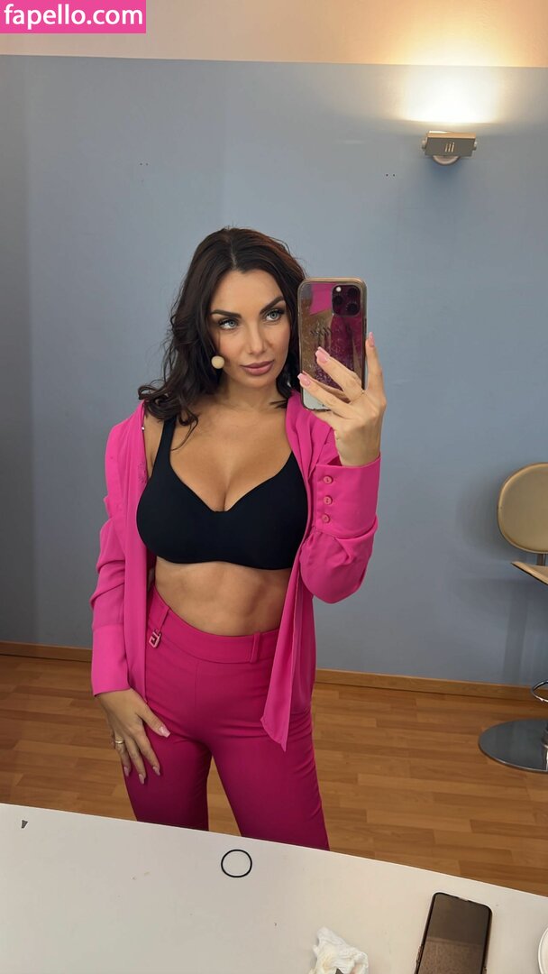 Elettra Lamborghini #21