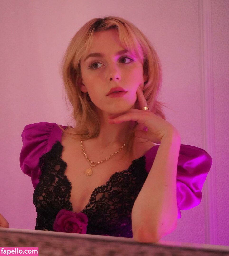 Kiernan Shipka #169