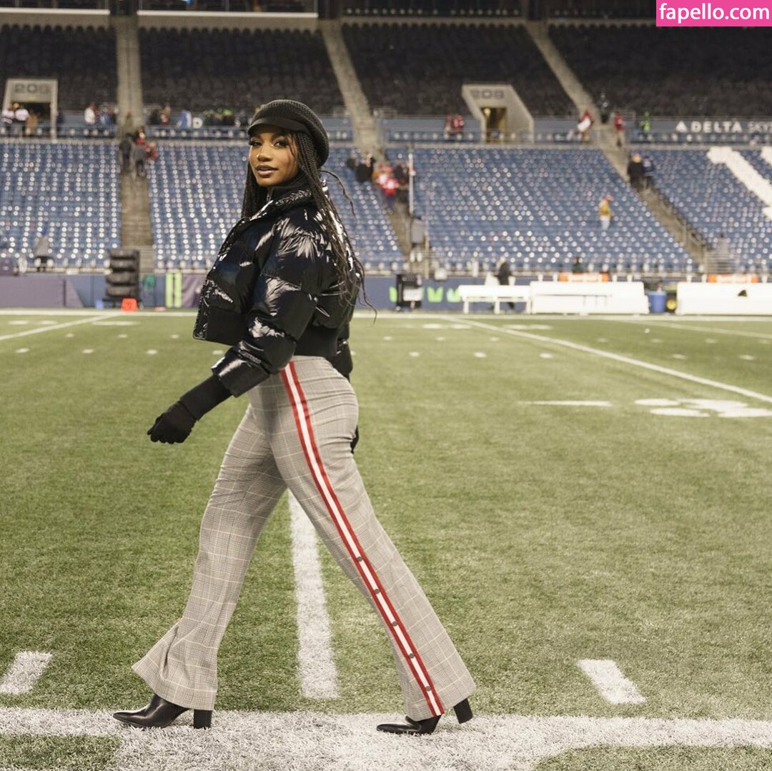 Taylor Rooks #2