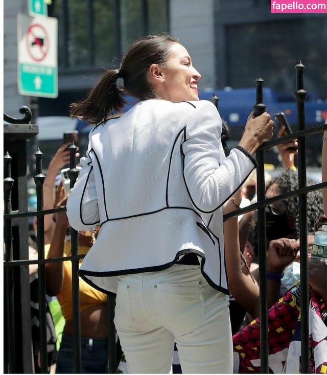 Alexandria Ocasio-Cortez #19