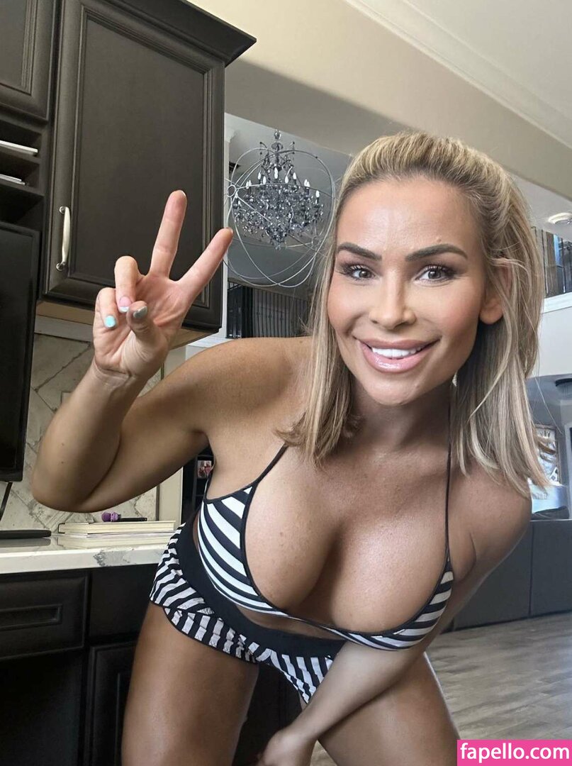 Natalya Neidhart #19