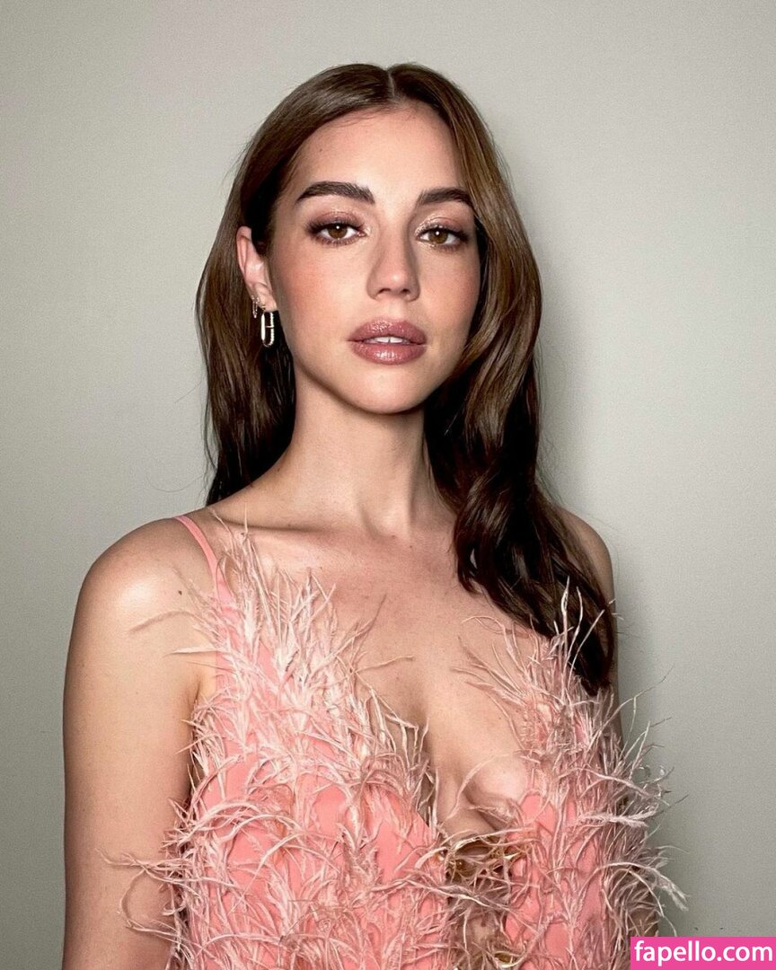 Adelaide Kane #10