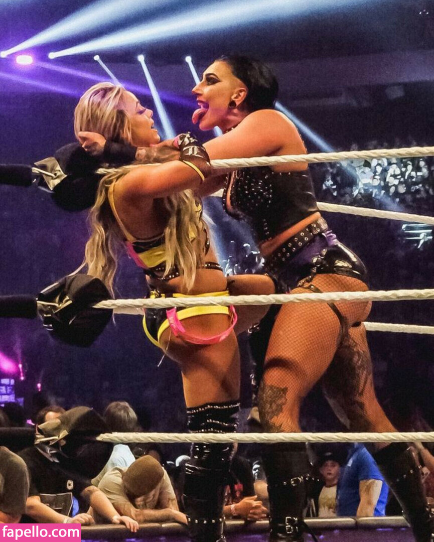 Liv Morgan #32