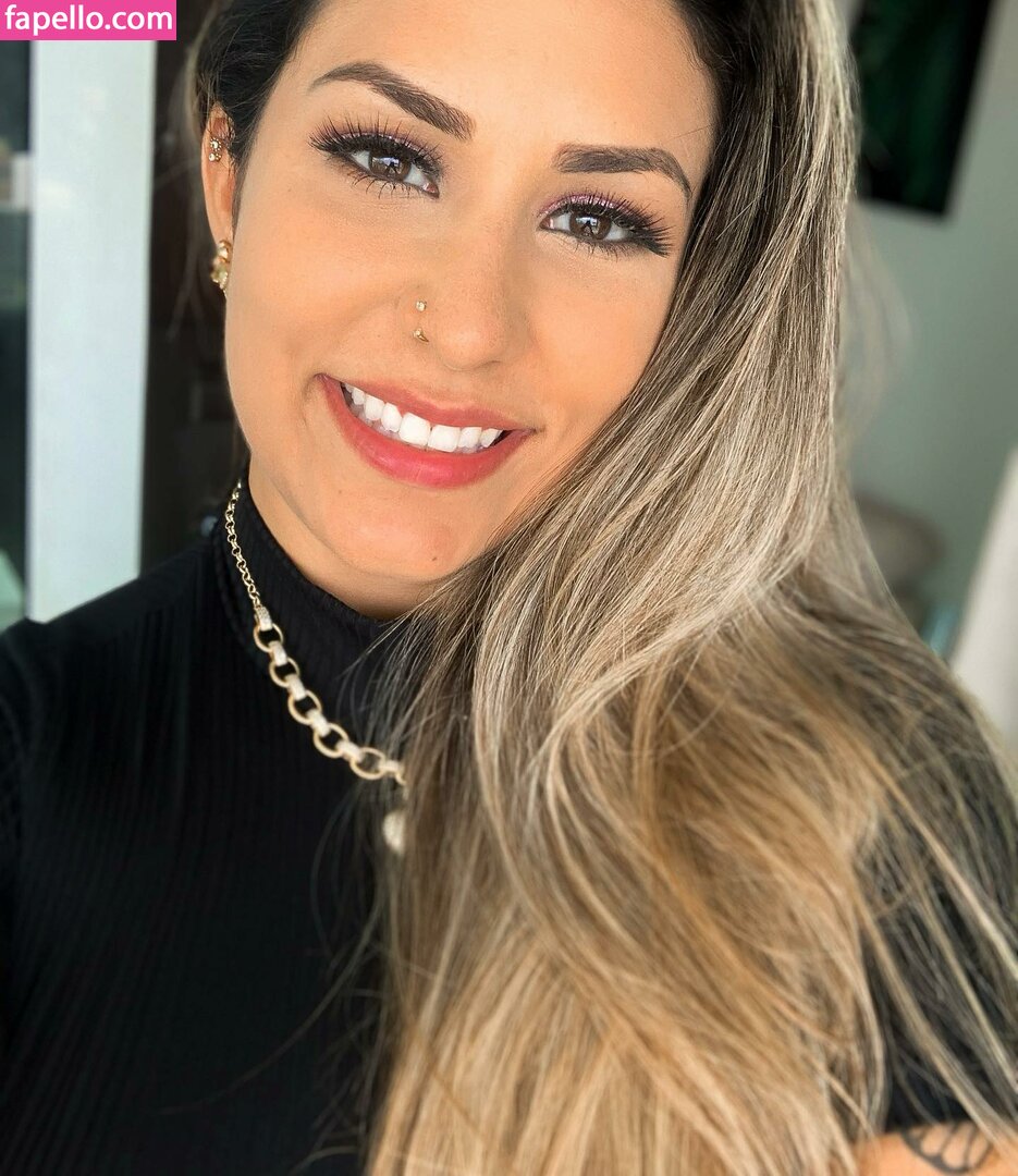 Amanda Mourão #1