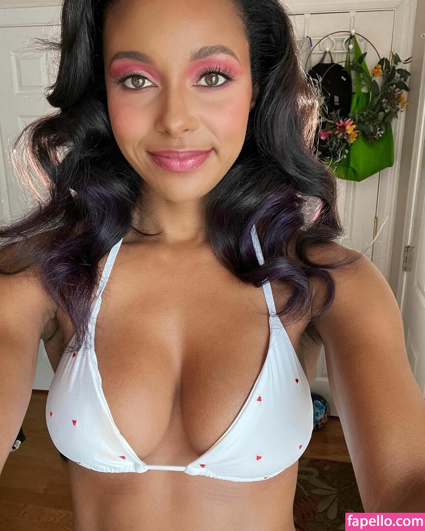 Brandi Rhodes #9