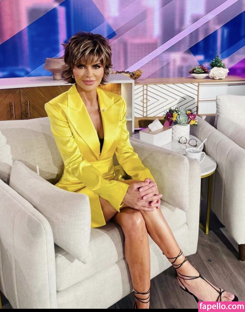 Lisa Rinna #10