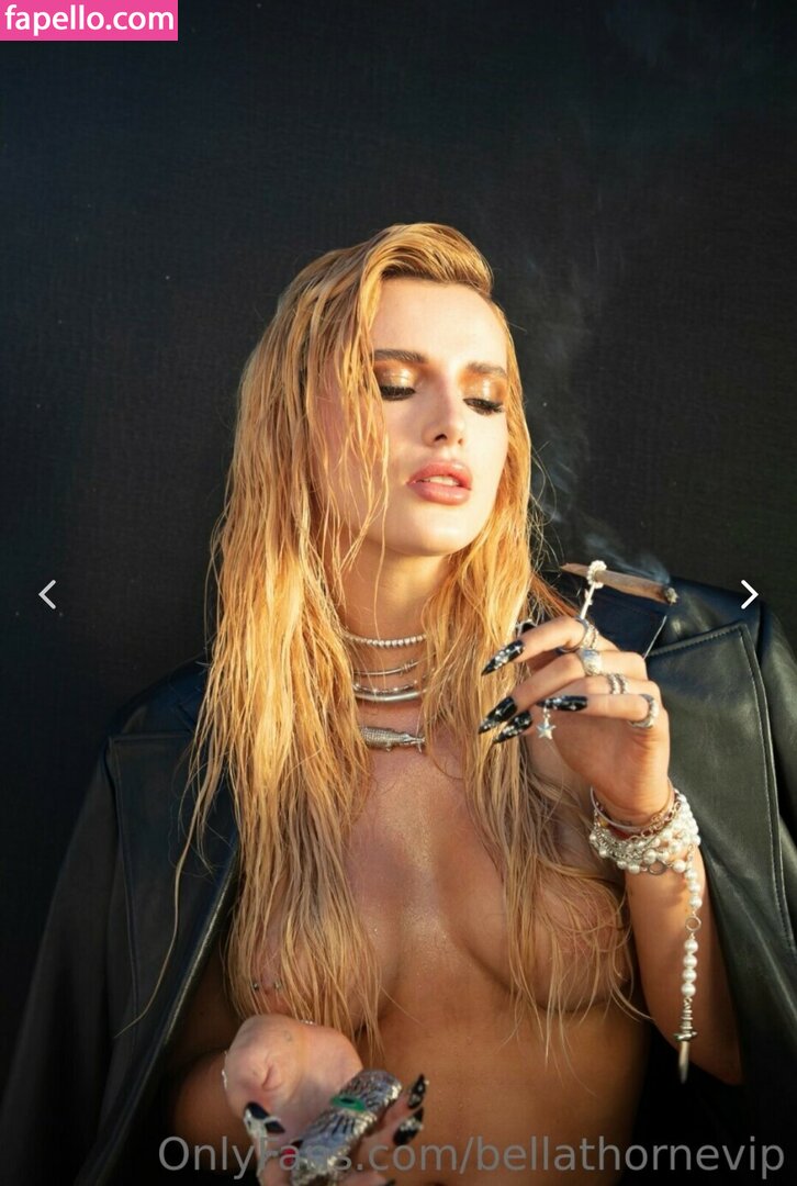 Bella Thorne #29