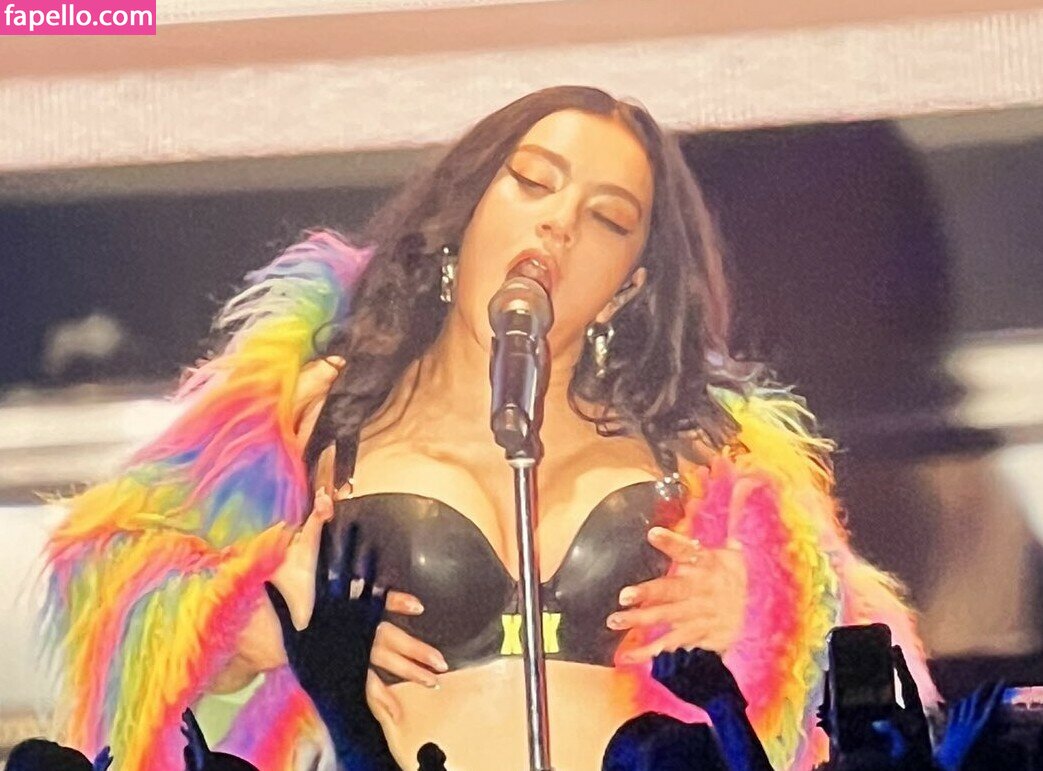 Charli XCX #66