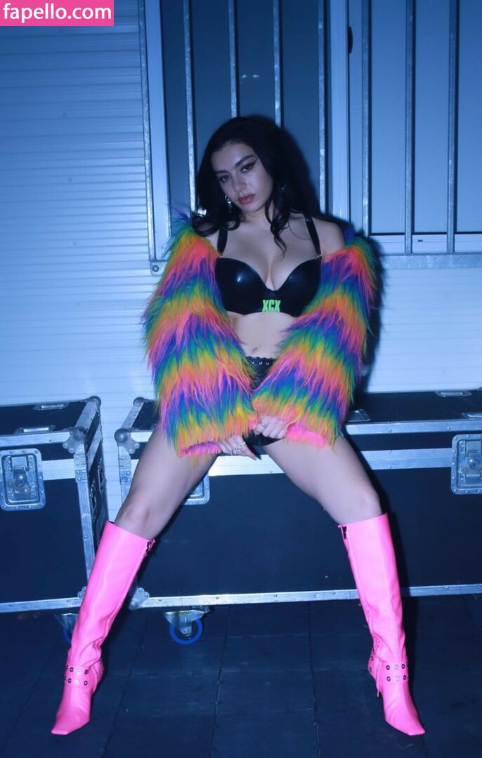 Charli XCX #67