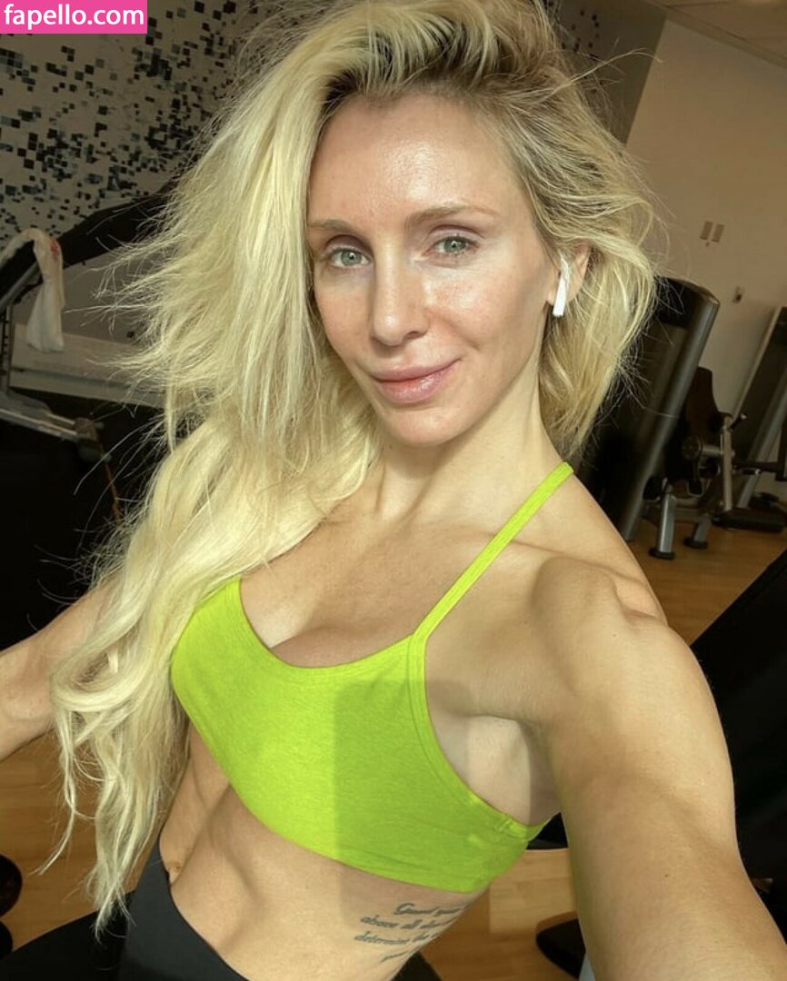 Charlotte Flair #28