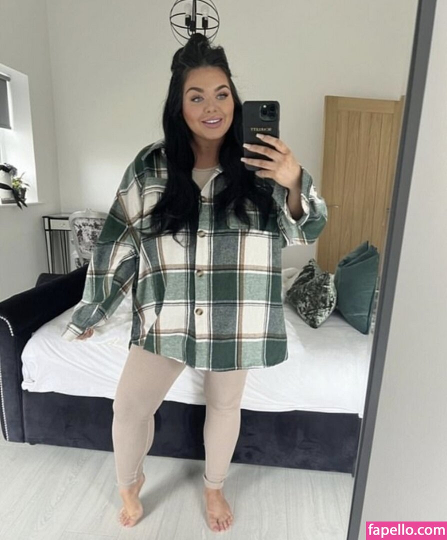 Scarlett Moffatt #4