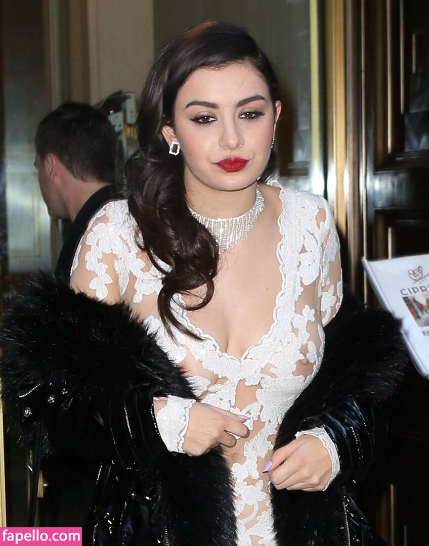 Charli XCX #70