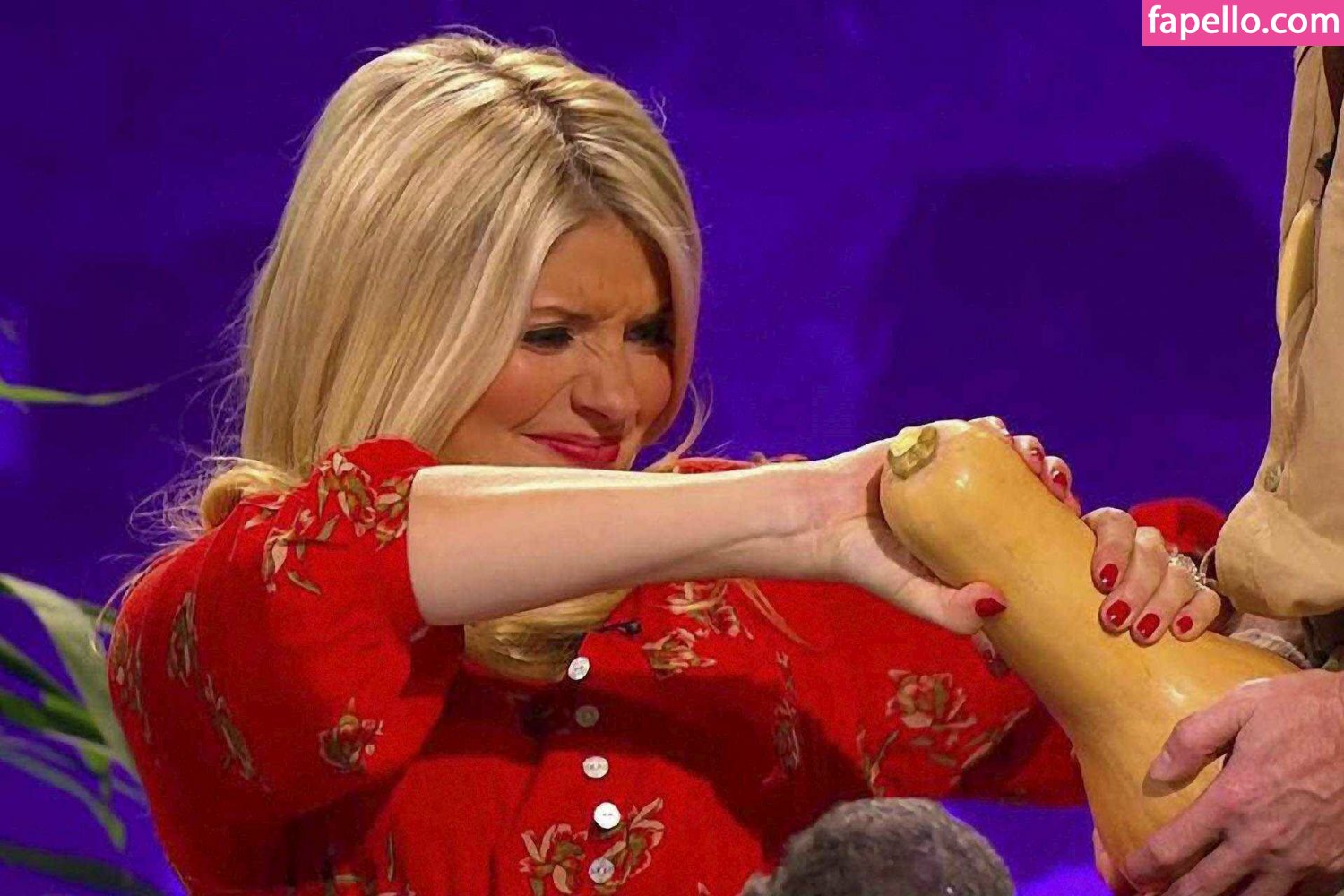 Holly Willoughby #38