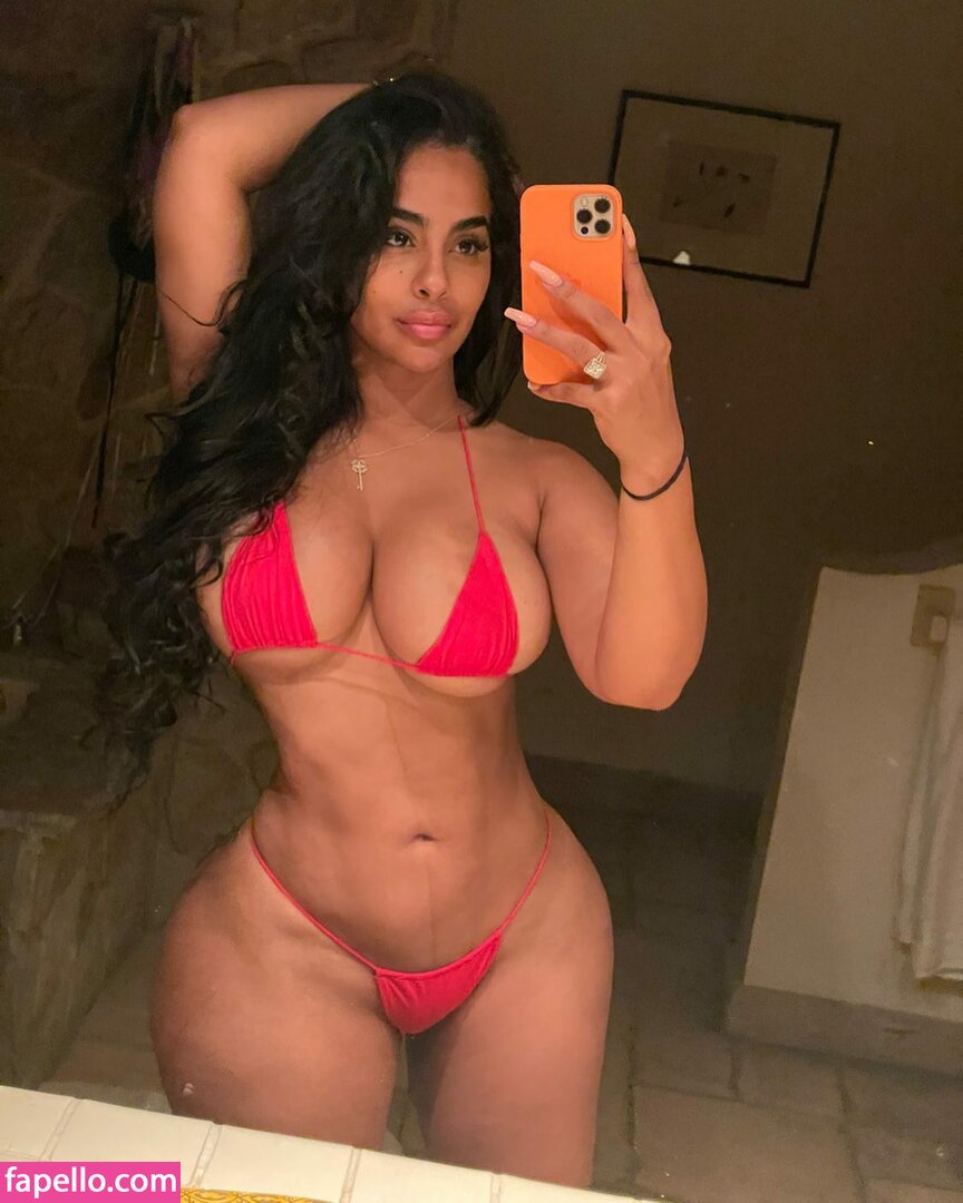 Ayisha Diaz #8