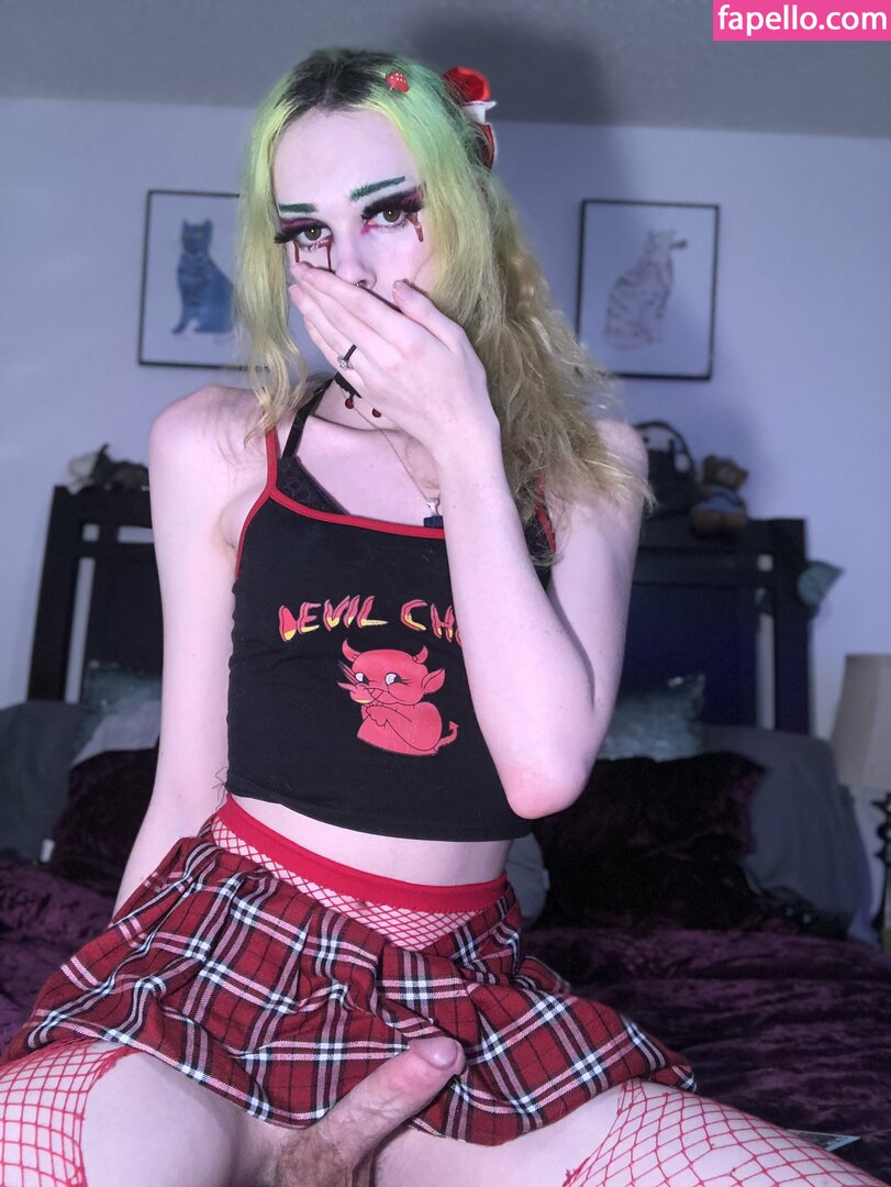 genericgothgf #1