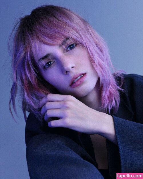 Maya Hawke #22