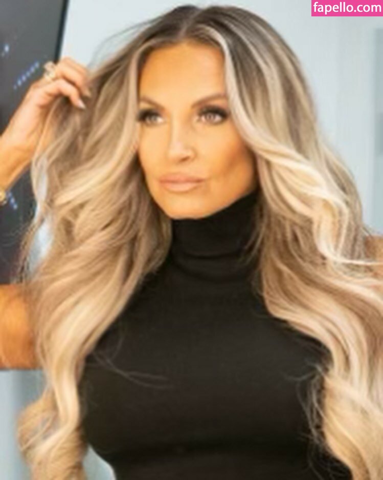 Trish Stratus #80