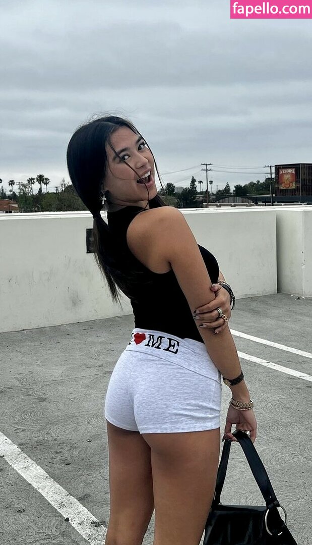 Krischelle Delgado #1