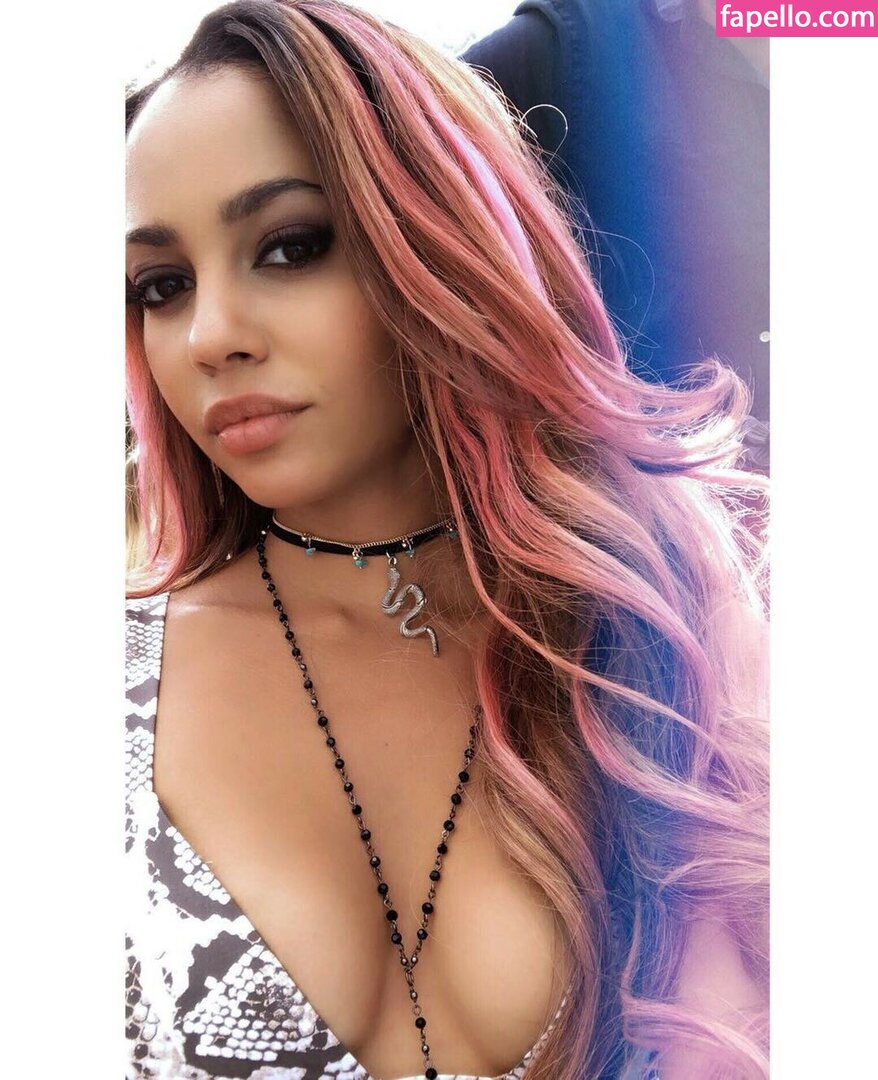 Vanessa Morgan #5