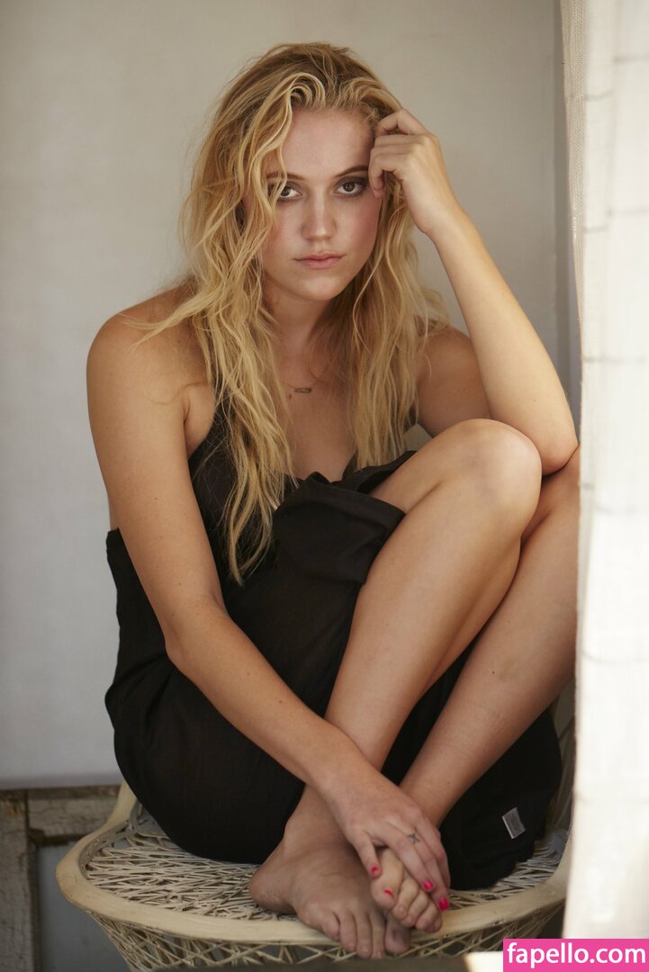 Maika Monroe #2