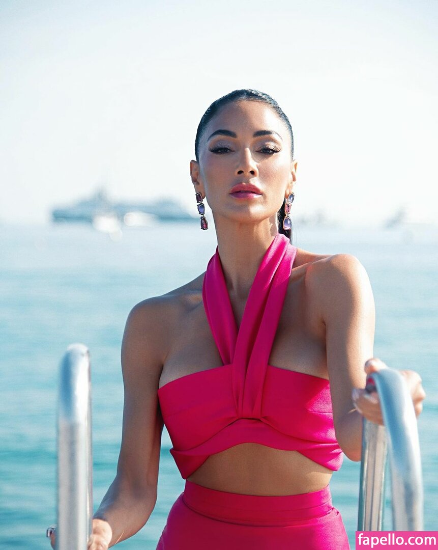 Nicole Scherzinger #70