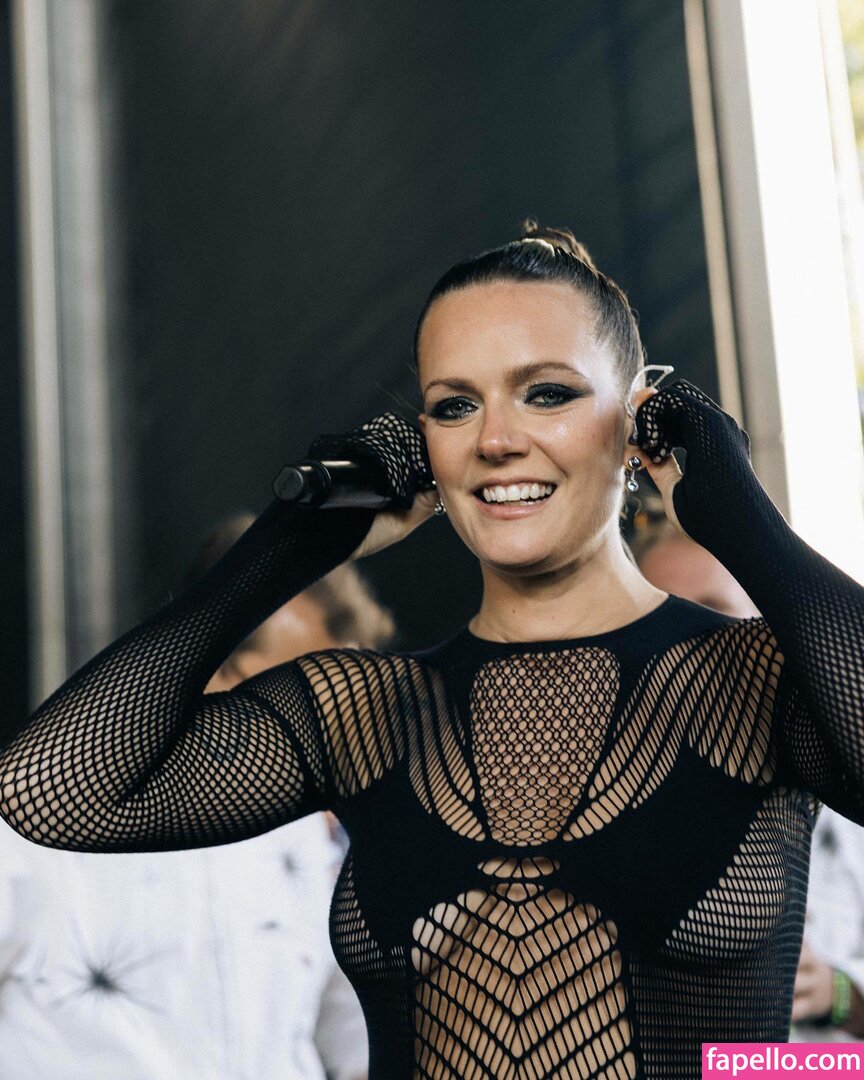 Tove Lo #38