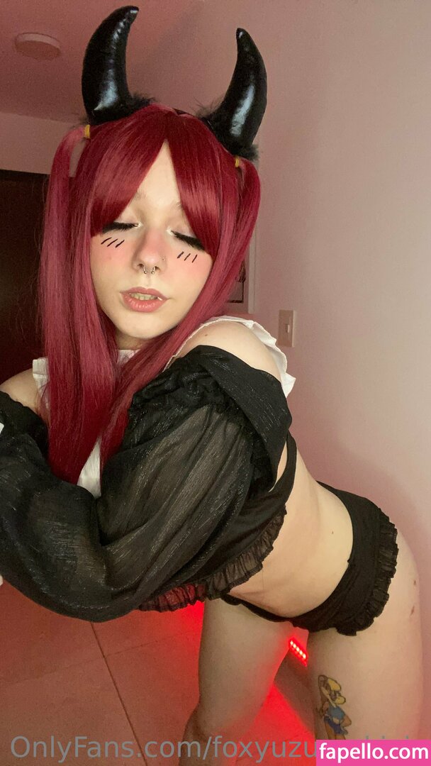 cosplayfoxyuzumaki #1