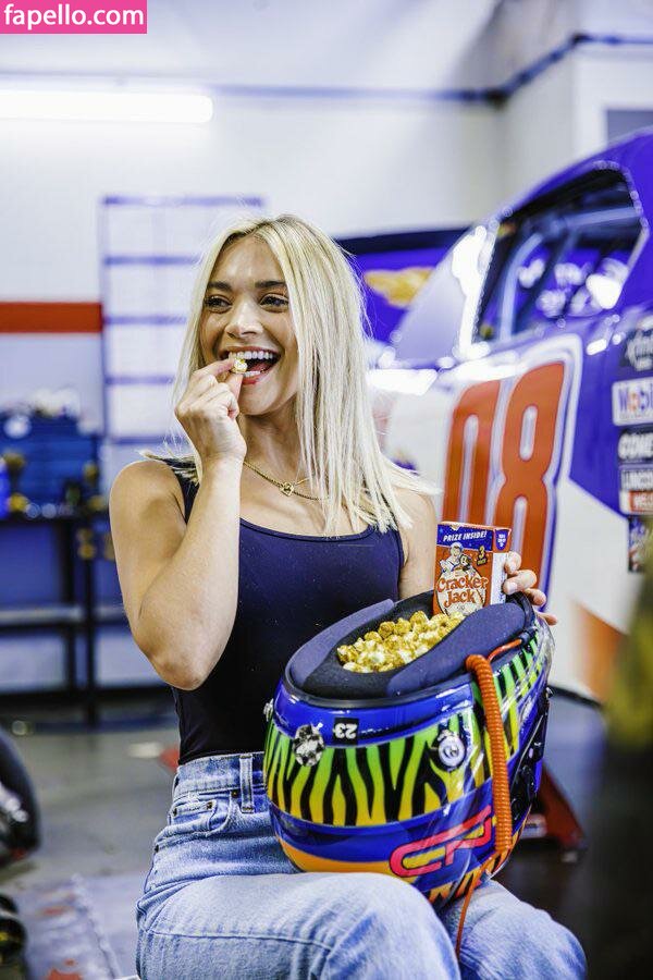 Natalie Decker #70