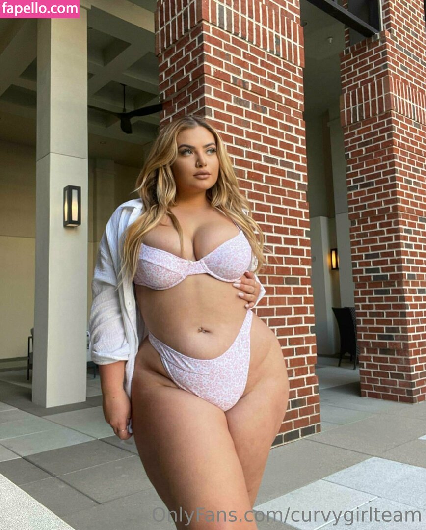 curvygirlteam #1