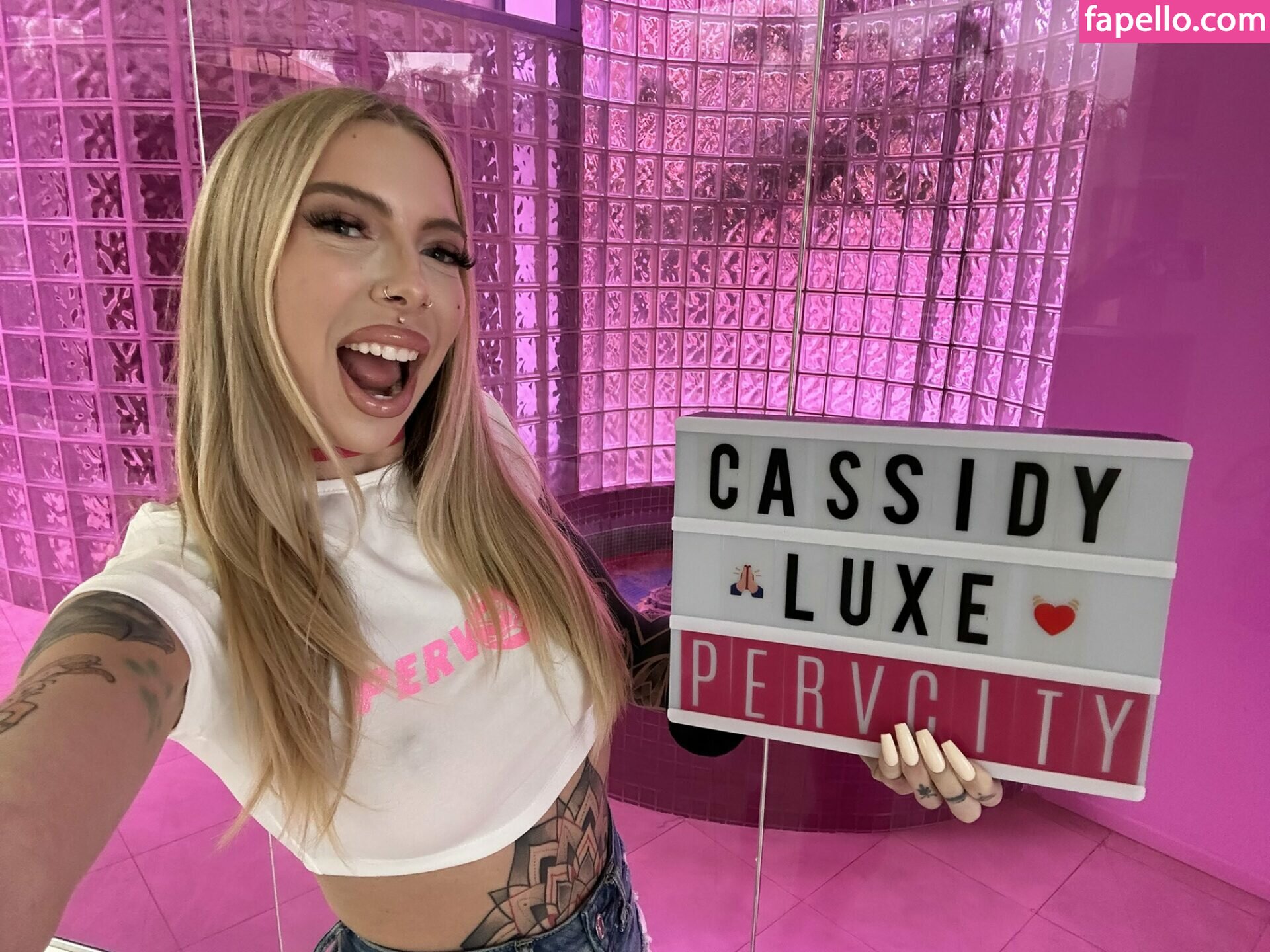 Cassidy Luxe #1