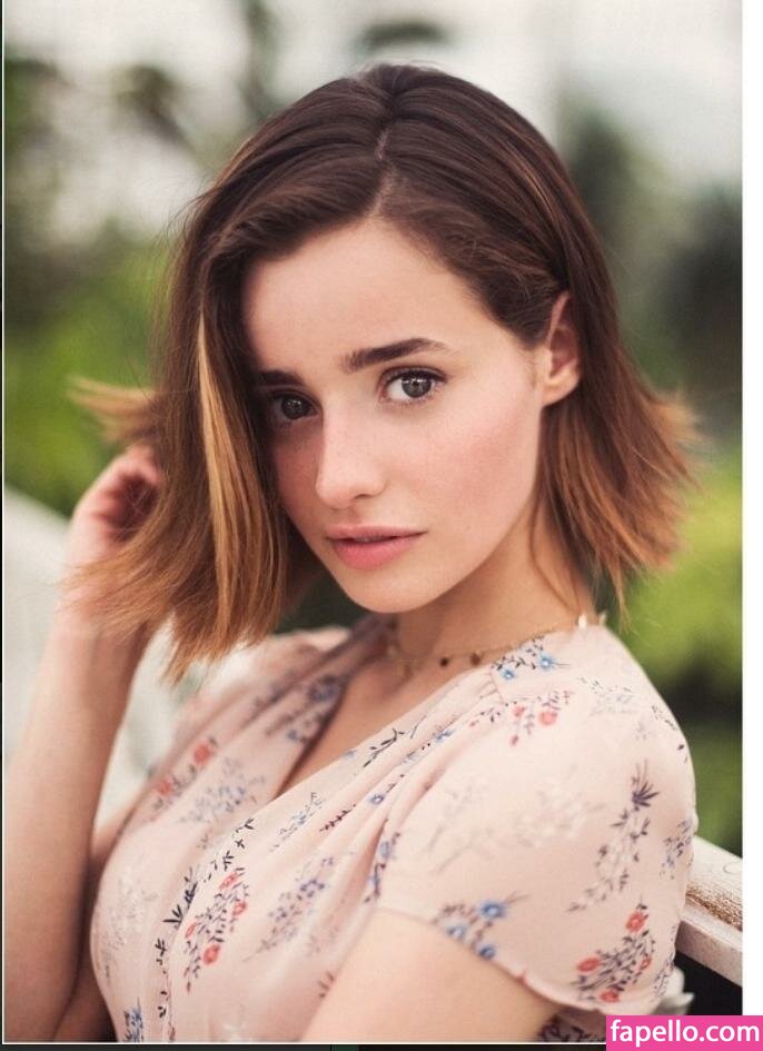 Holly Earl #3