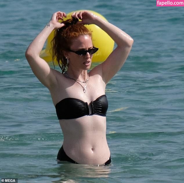 Jess Glynne #2