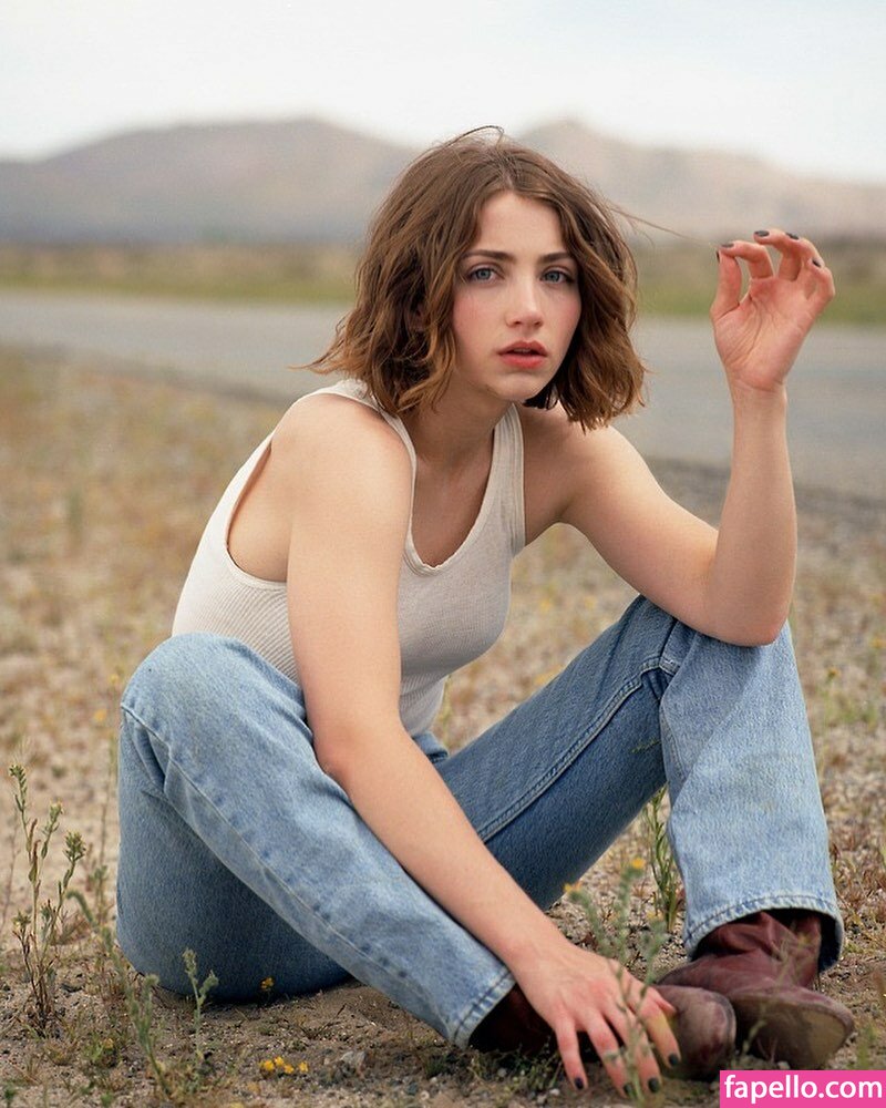 Emily Rudd #15