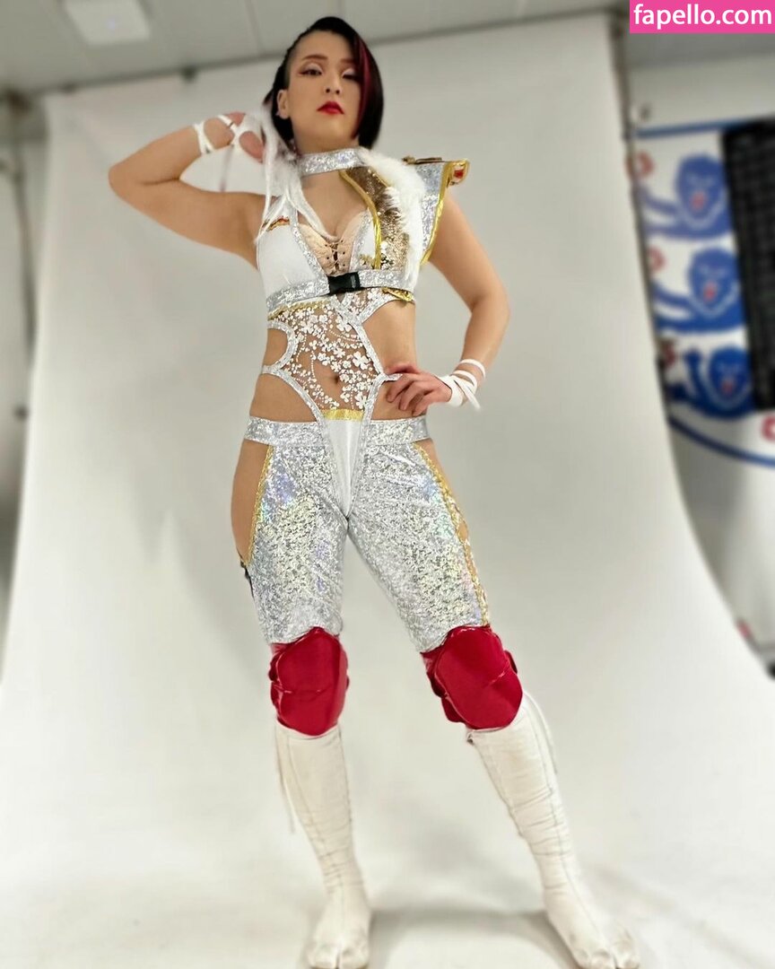 Hikaru Shida #56